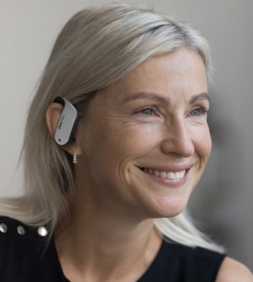 Product model Olive Max in Use