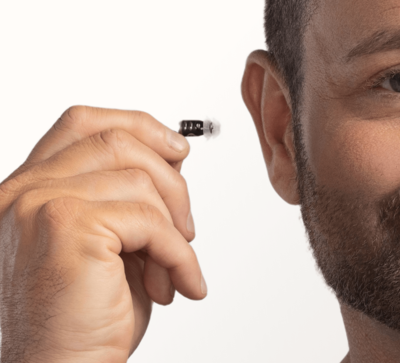 Product model Eargo SE in Use